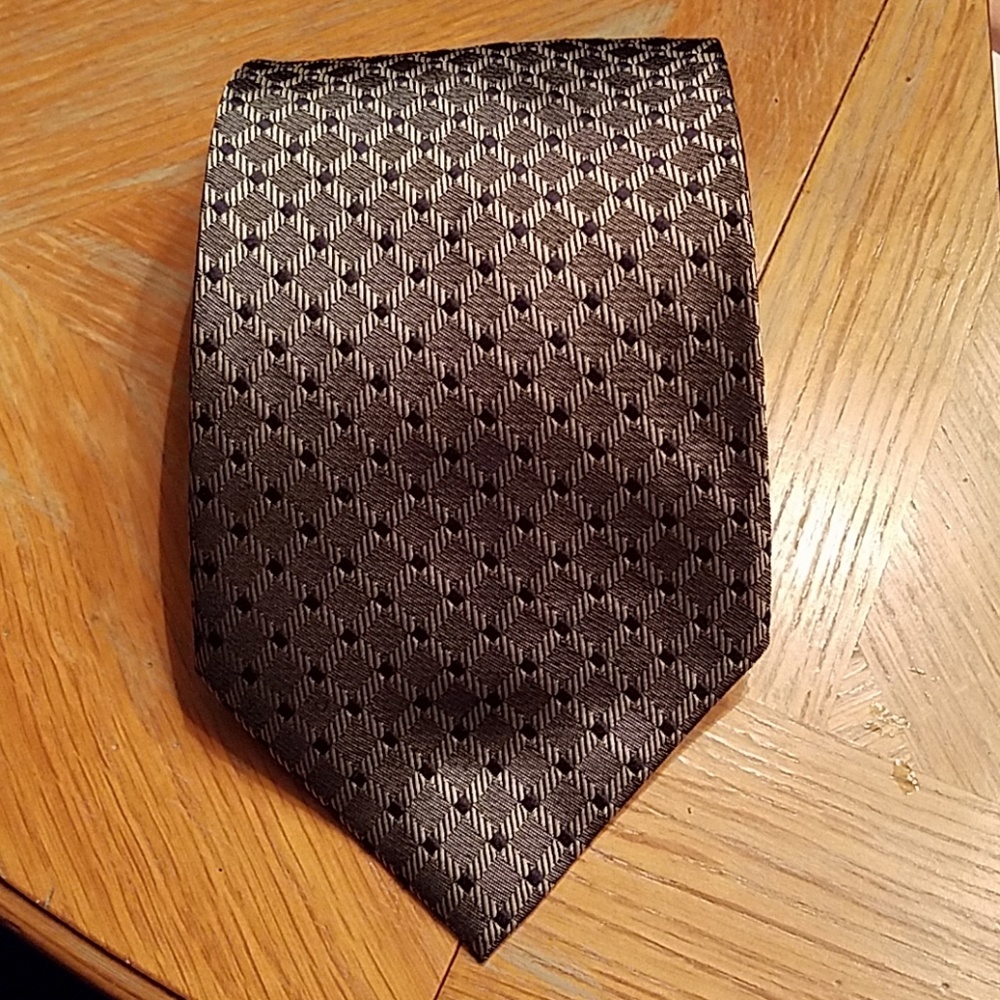 Foggia Tie EUC
